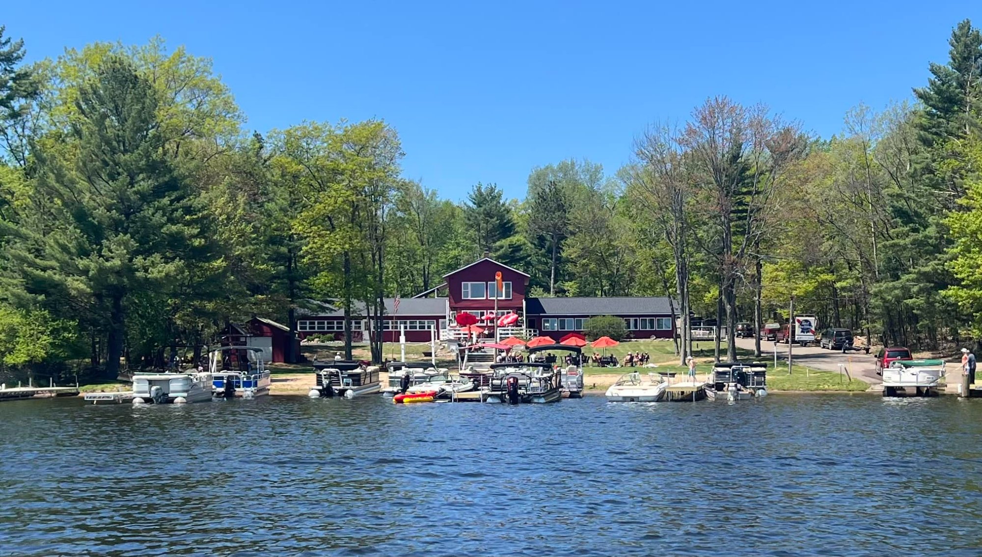 Guests enjoying The Braywood from the water